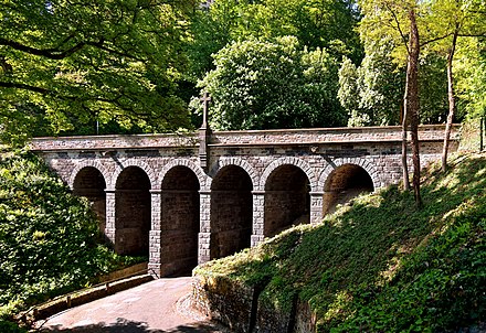 440px-Schloss_Stolzenfels,_Viadukt